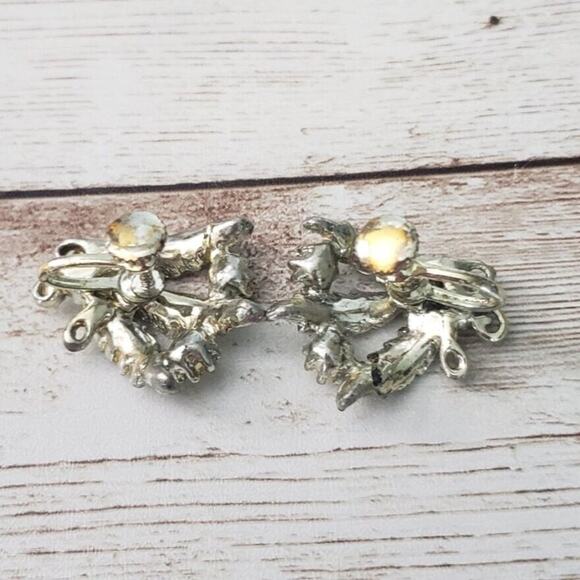 Vintage Screw On Earrings - Unusual Off White Leaves with Light Yellow Gems - Picture 4 of 5